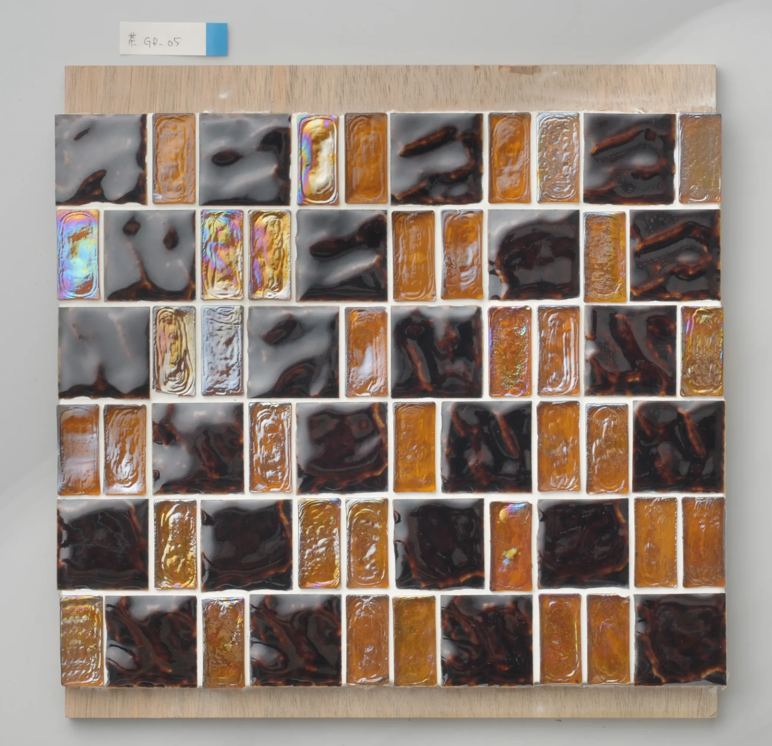 Glaile 308×264 mm Glass & Ceramic Mosaic Tiles | GR Series | <span style="color:red"> Made in Japan</span> For Sale - Image 5